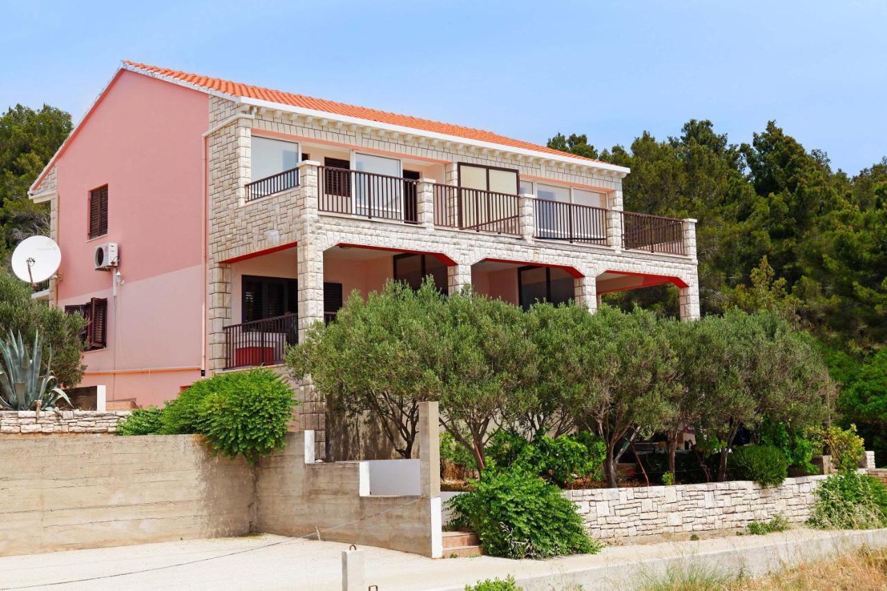 Apartman Doro *