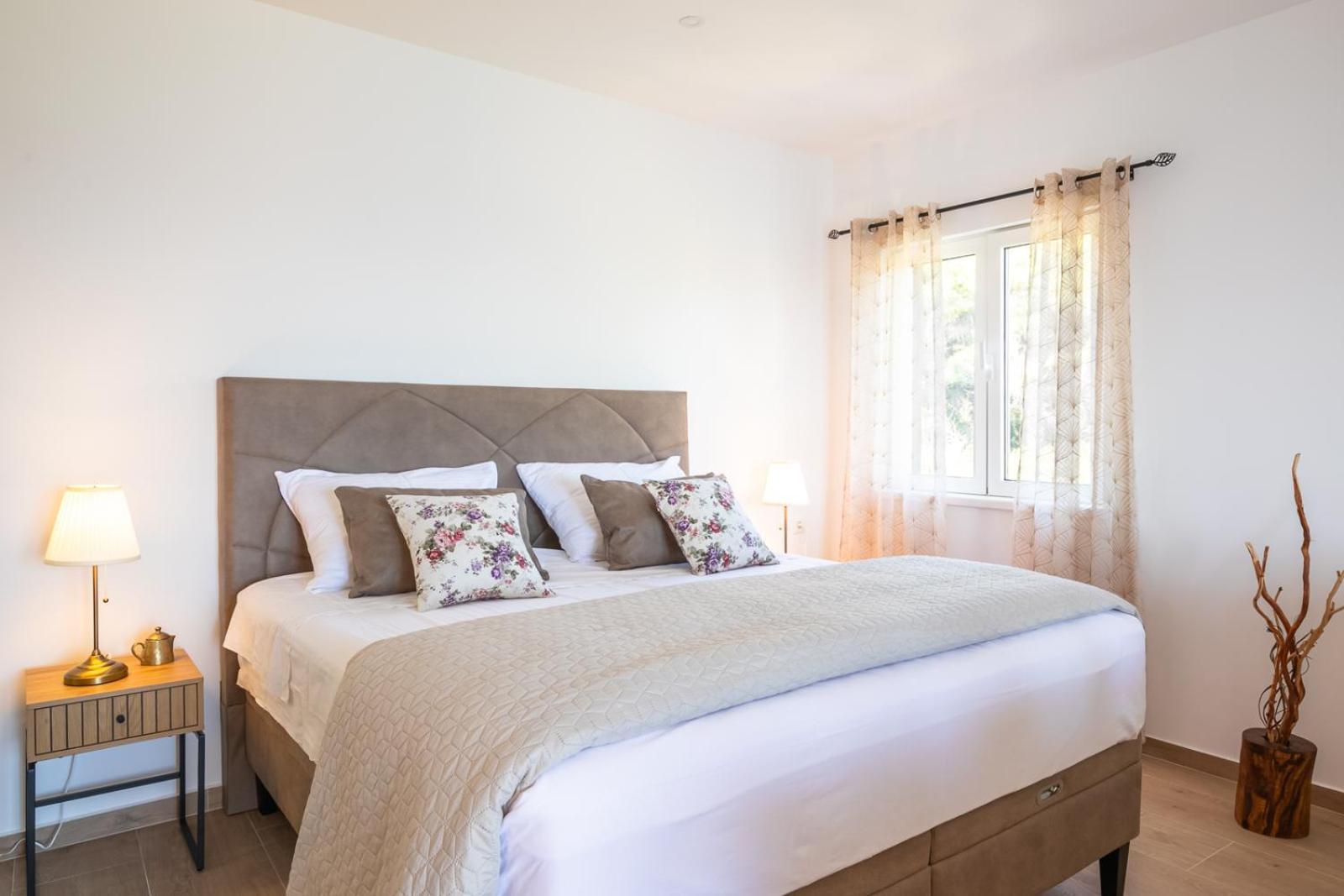Doro Apartment *