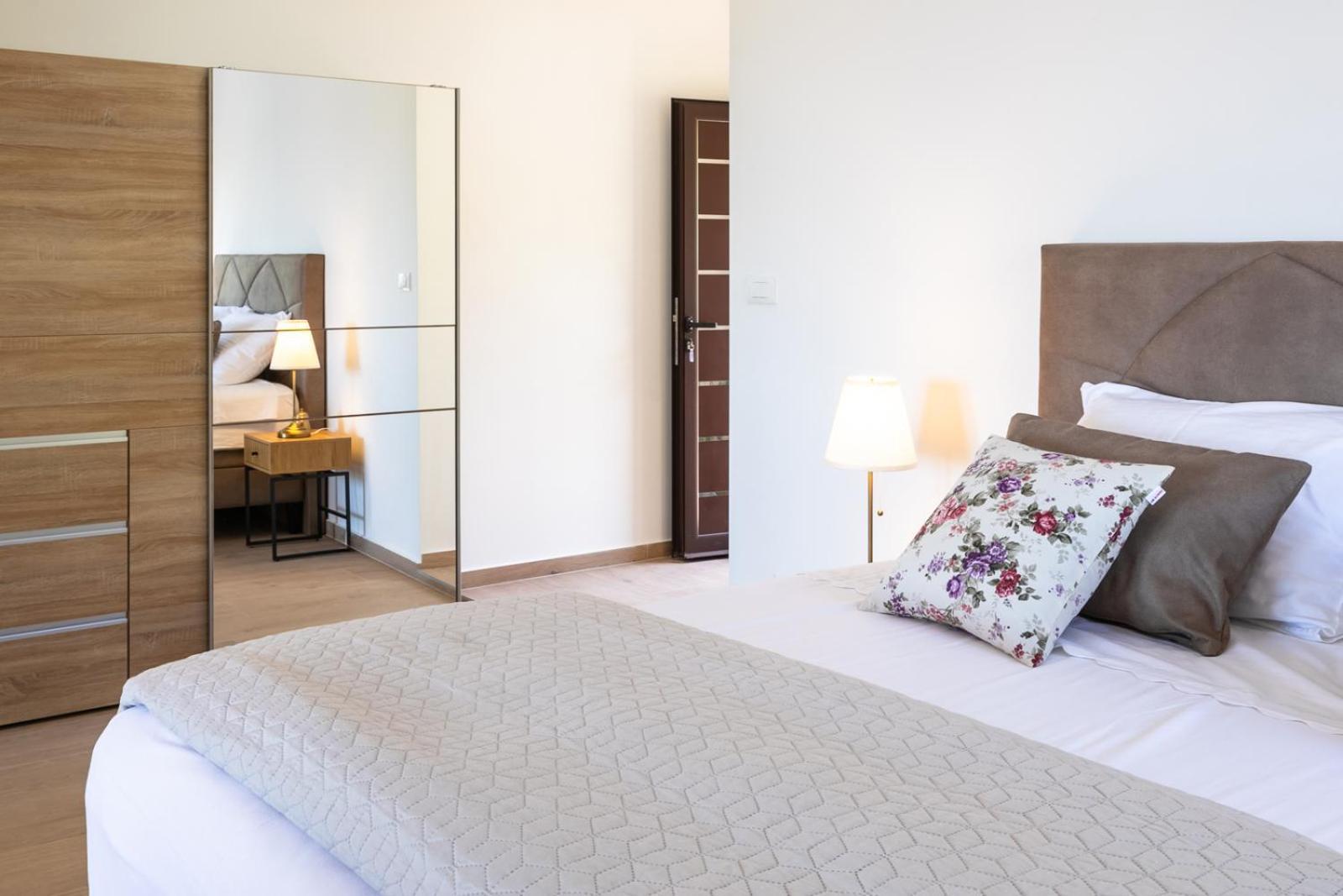 Doro Apartment